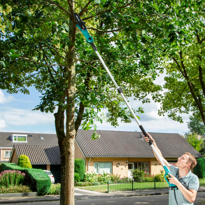 Telescopic chainsaw 20V – 200 up to 260 cm. | Excl. battery and quick charger